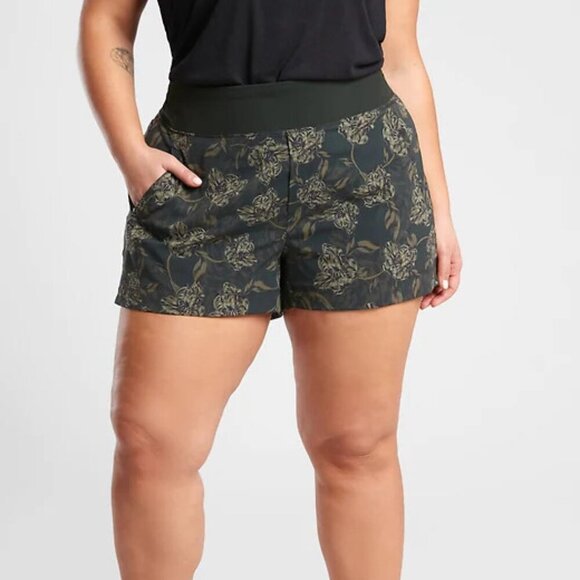 Athleta Shorts Women's 18 Trekkie North Terra Firma Floral Dark Romatic Active - Picture 9 of 9